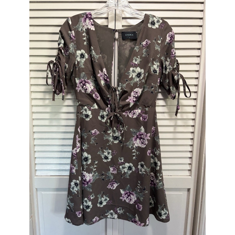 Storia Floral Gray/Purple Deep V Tie Chiffon Tie 3/4 Sleeve Midi Dress Size S